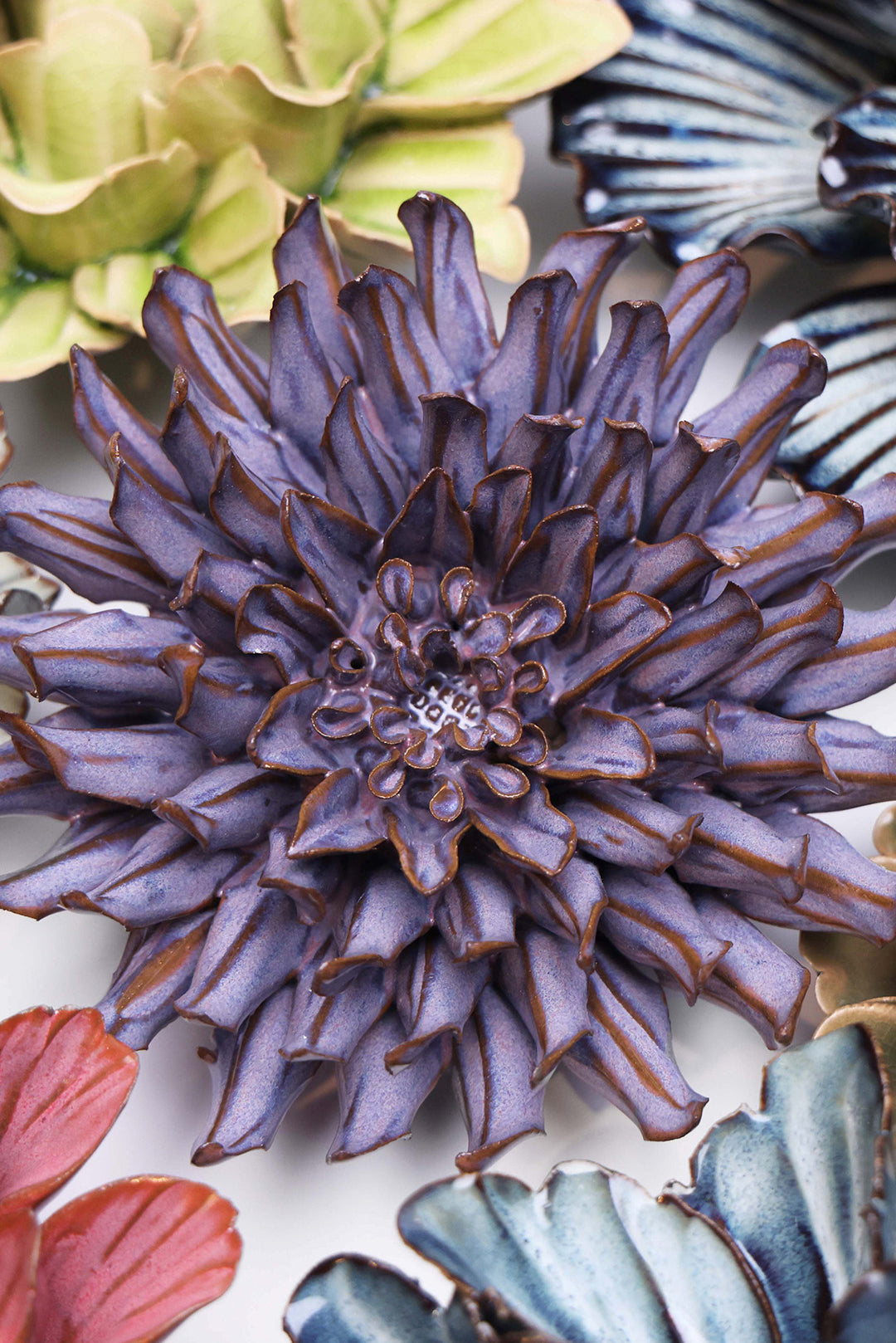 Violet Blue Fleur De Lis Mum - Chive UK