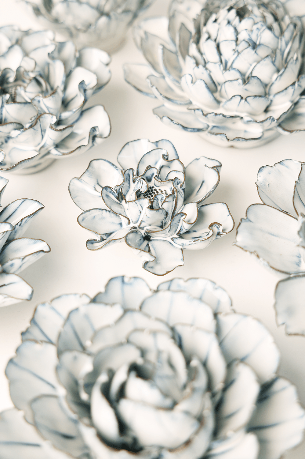 Nantucket Ceramic Flower Blue White Cosmos - Chive UK