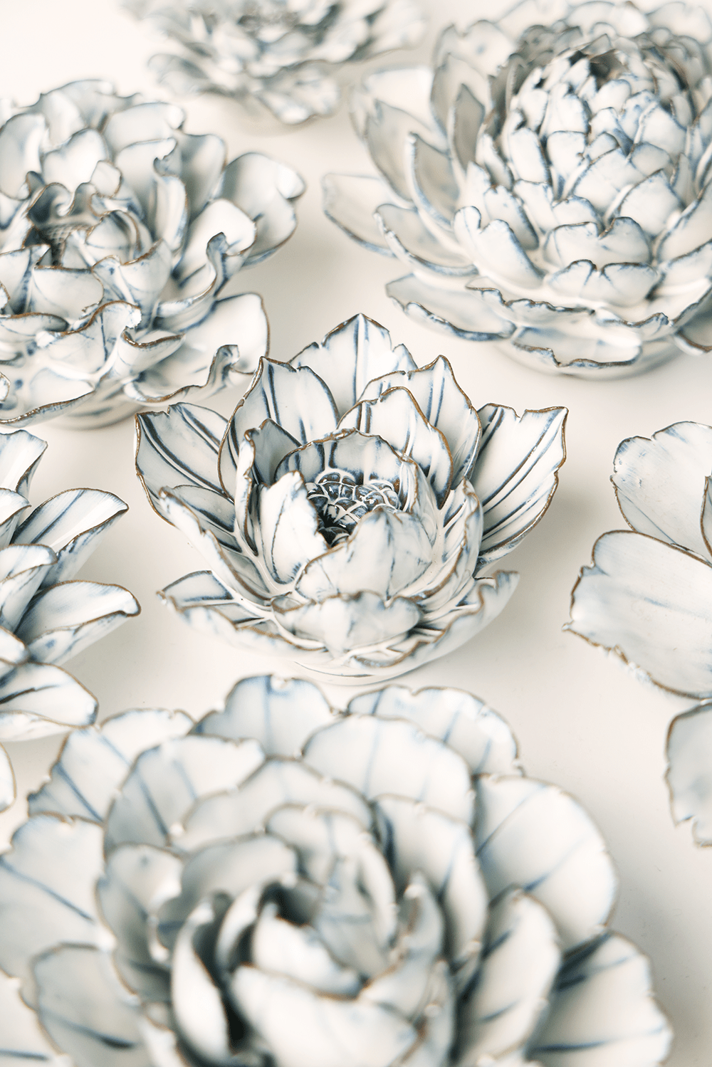 Nantucket Ceramic Flower Blue White Purslane - Chive UK